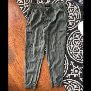 LIKE NEW Banana Republic joggers
